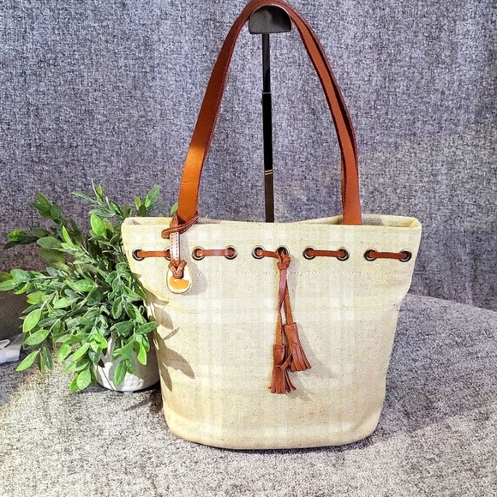 Vintage Dooney & Bourke Cream & Tan Tweed & Leather Bucket Bag